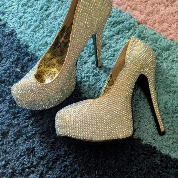 Stunning Gold Rhinestone Platform Heels Women size 8 - Picture 3 of 4